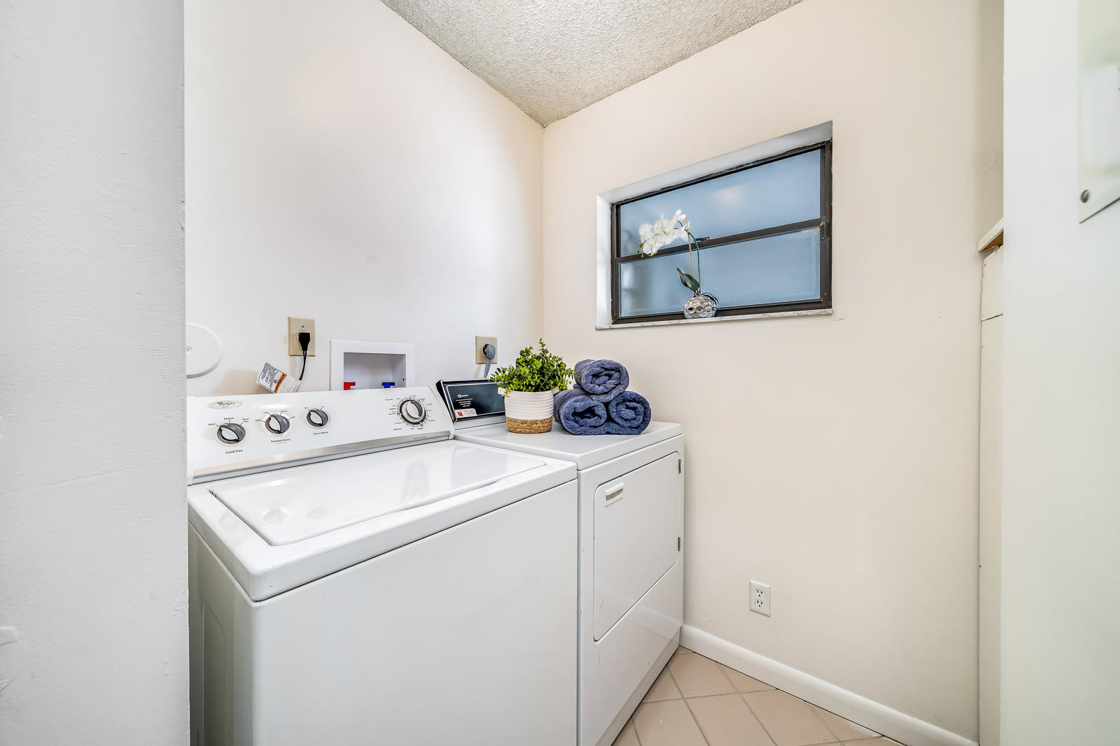 21464 Summertrace Circle Boca Raton, FL 33428 - Photo 61 of 77 Inside Laundry