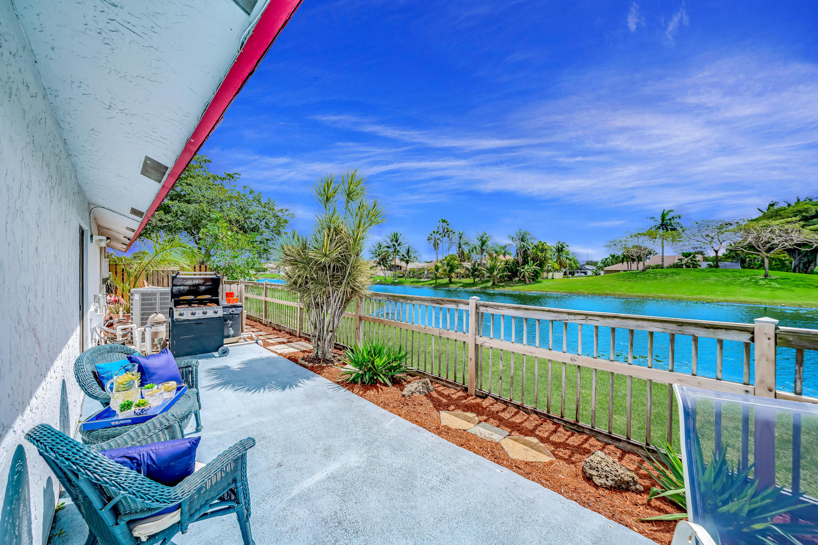21464 Summertrace Circle Boca Raton, FL 33428 - Photo 10 of 77 Relaxing