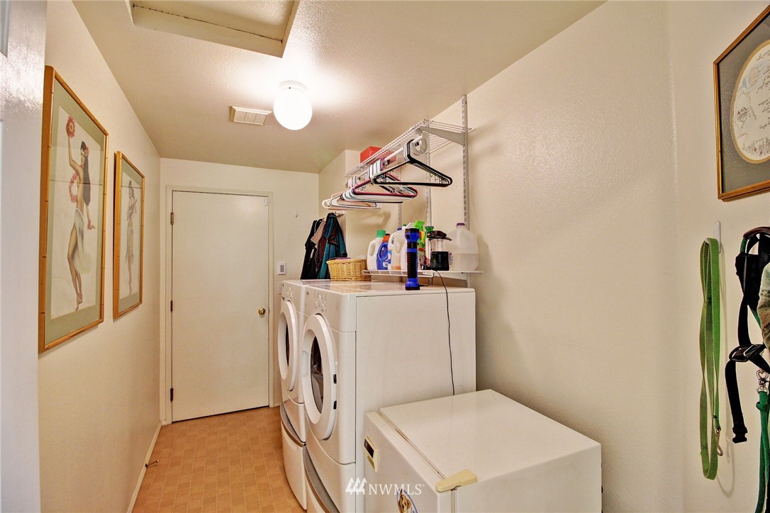 15428 Southeast 182nd Street Renton, WA 98058 - Photo 14 of 24 Gallery Image 14