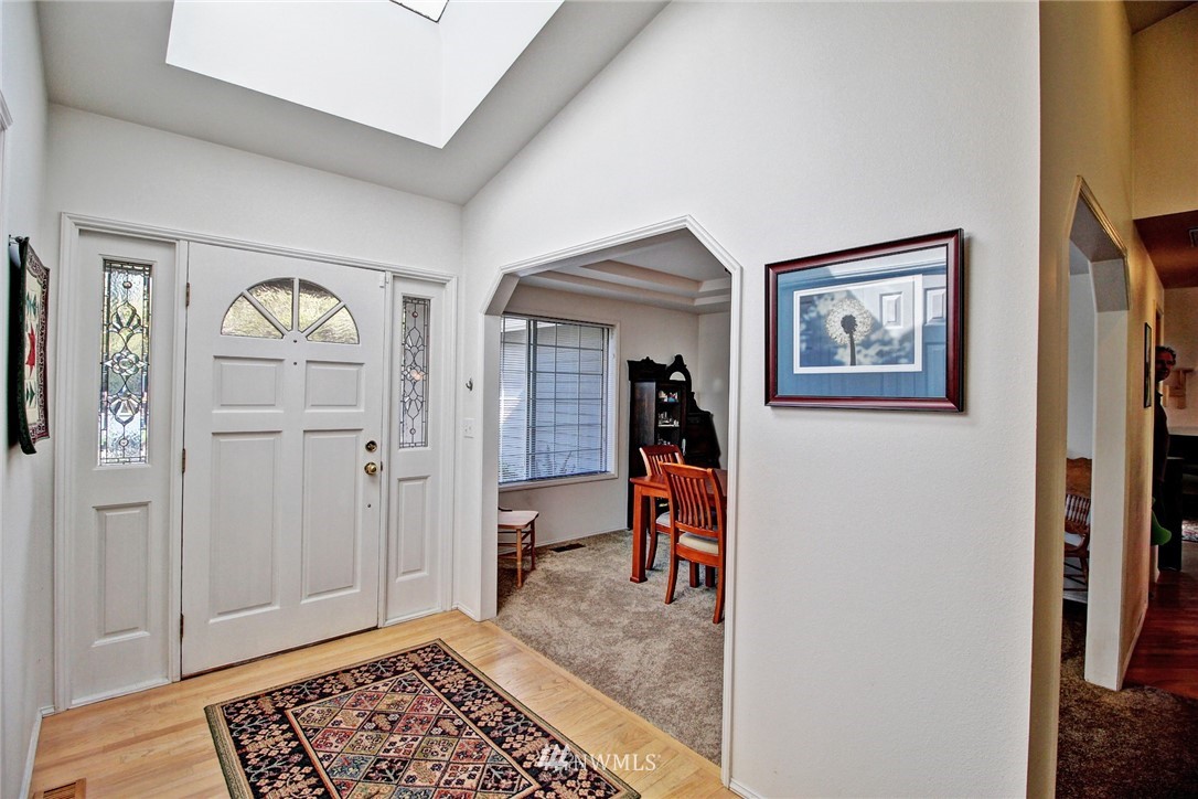 15428 Southeast 182nd Street Renton, WA 98058 - Photo 3 of 24 Gallery Image 3