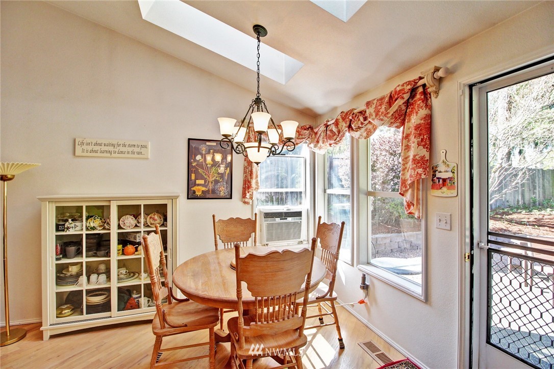 15428 Southeast 182nd Street Renton, WA 98058 - Photo 10 of 24 Gallery Image 10