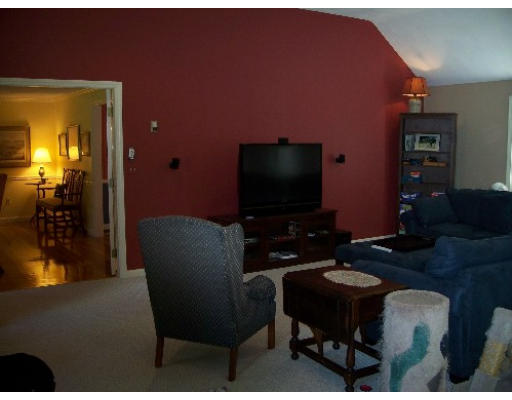 56 Stage Coach Road North Andover, MA 01845 - Photo 8 of 9 Gallery Image 8