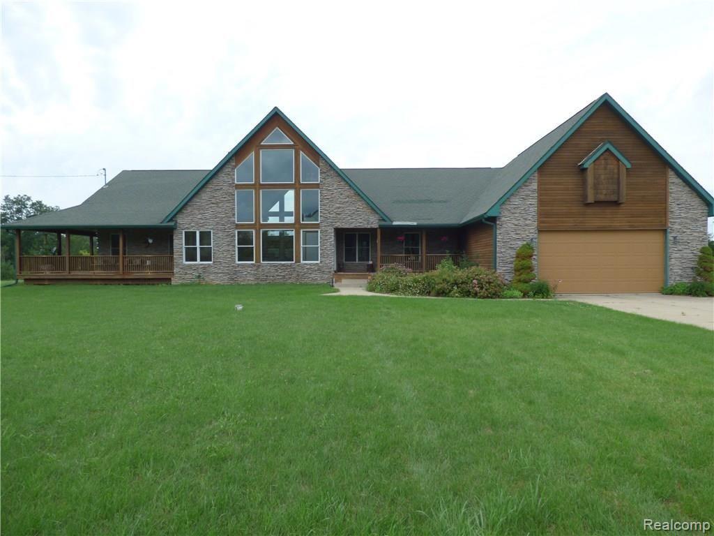 8345 Linden Road Fenton, MI 48430 - Photo 1 of 29 P1020429.JPG