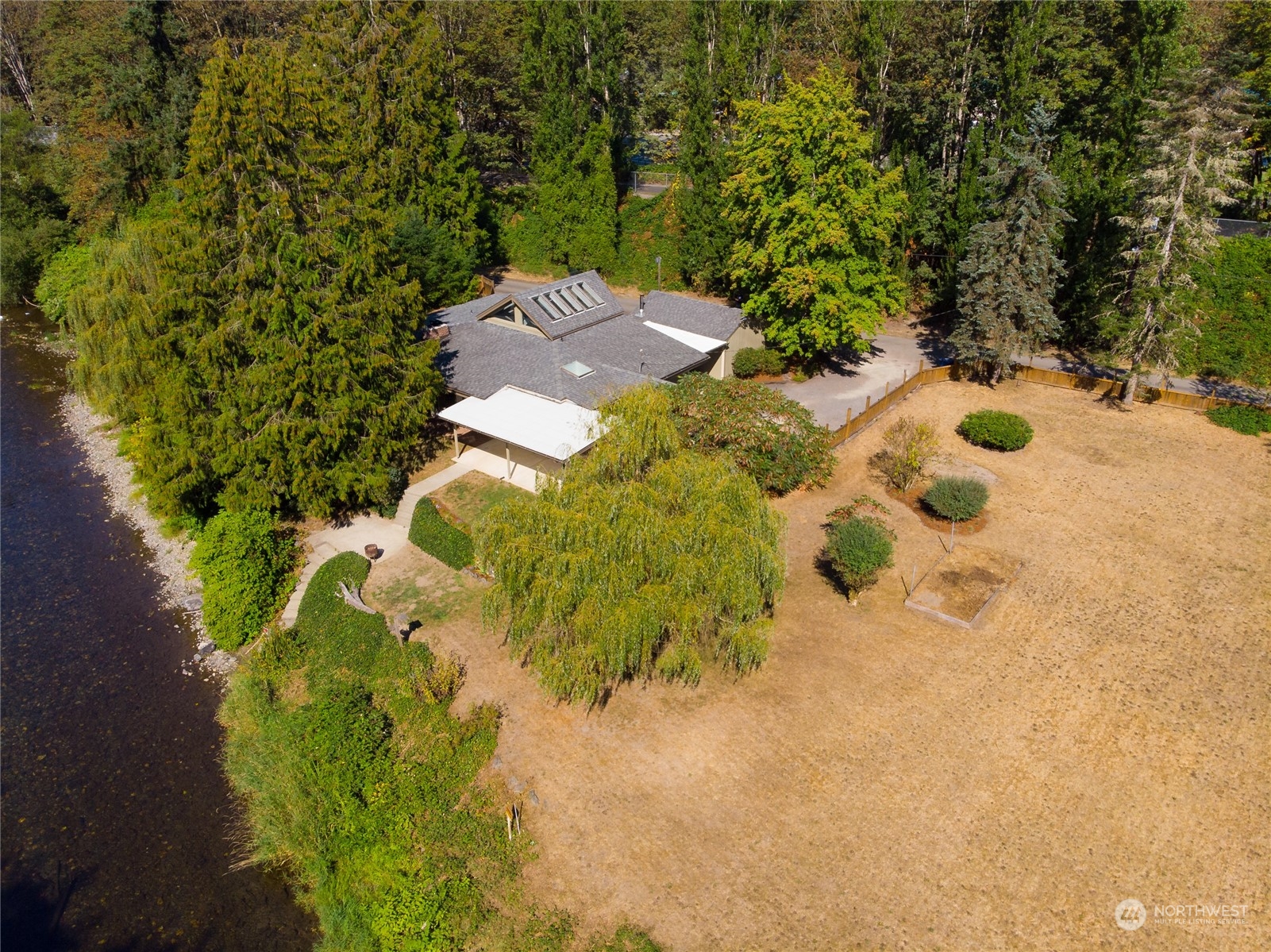 3225 Southeast 7th Street Renton, WA 98057 - Photo 23 of 26