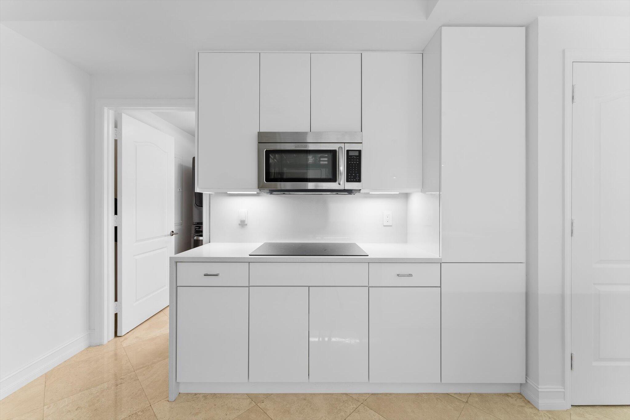 550 Southeast Mizner Boulevard, Unit B206 Boca Raton, FL 33432 - Photo 27 of 65 550 SE Mizner Blvd., B206