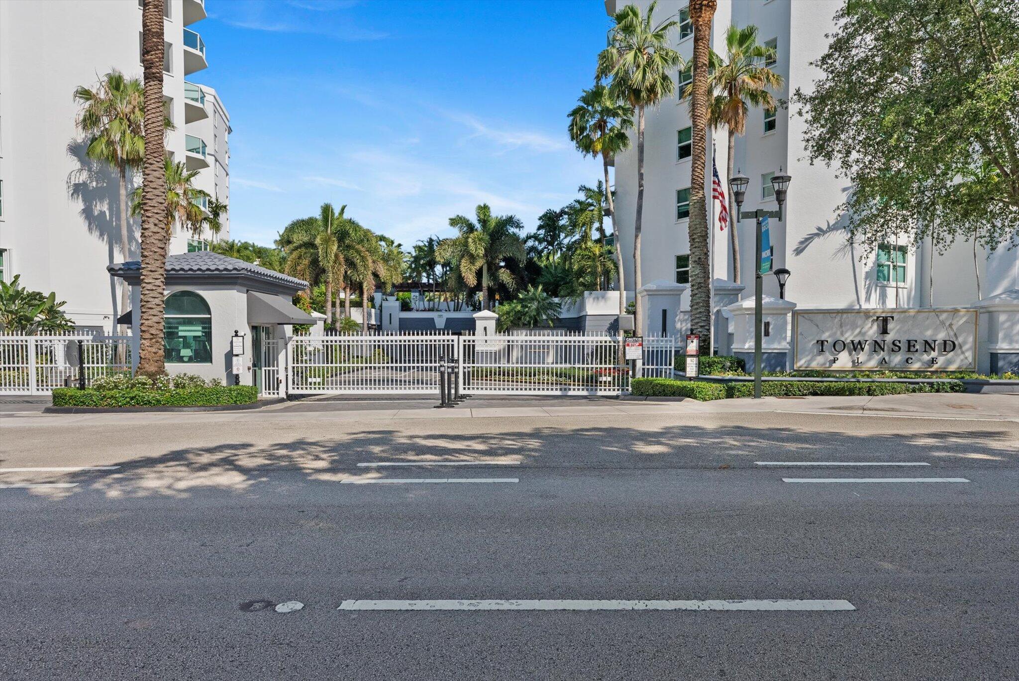 550 Southeast Mizner Boulevard, Unit B206 Boca Raton, FL 33432 - Photo 37 of 65 550 SE Mizner Blvd., B206