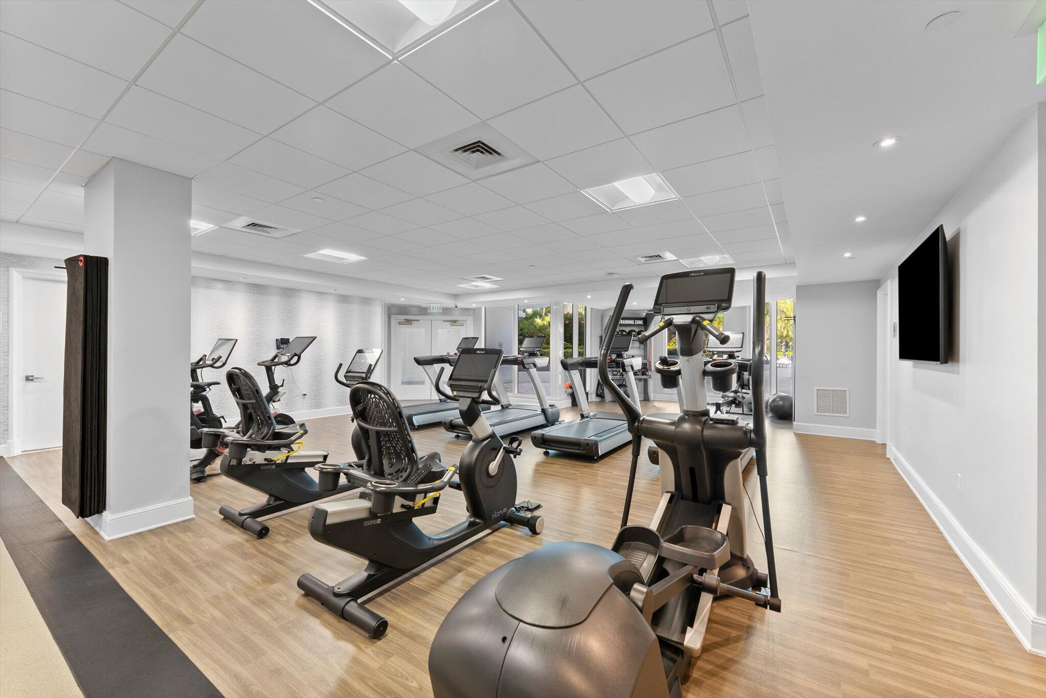 550 Southeast Mizner Boulevard, Unit B206 Boca Raton, FL 33432 - Photo 46 of 65 a view of a room with gym equipment