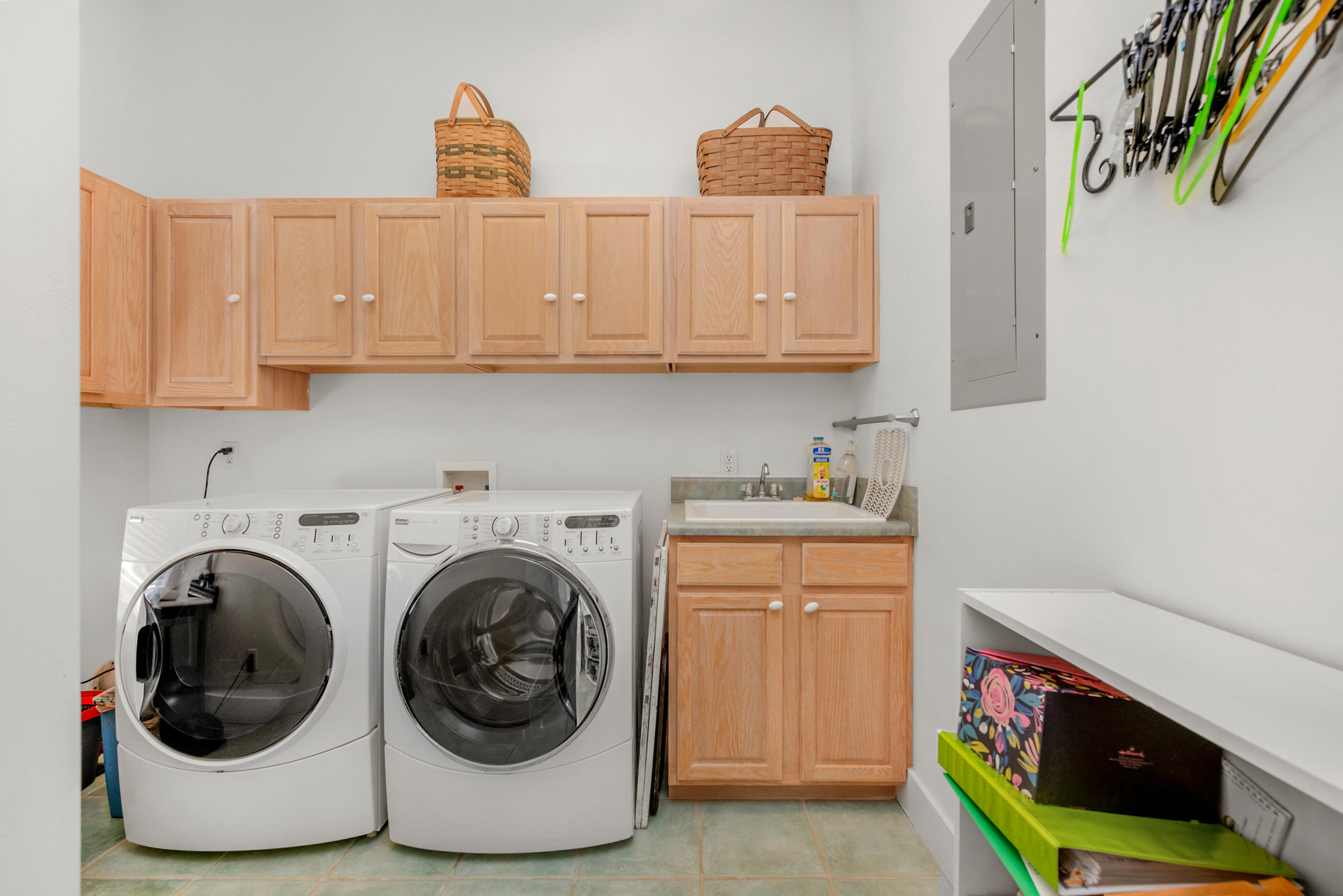 1422 Lagrange Road Freeport, FL 32439 - Photo 15 of 96 2nd floor laundry