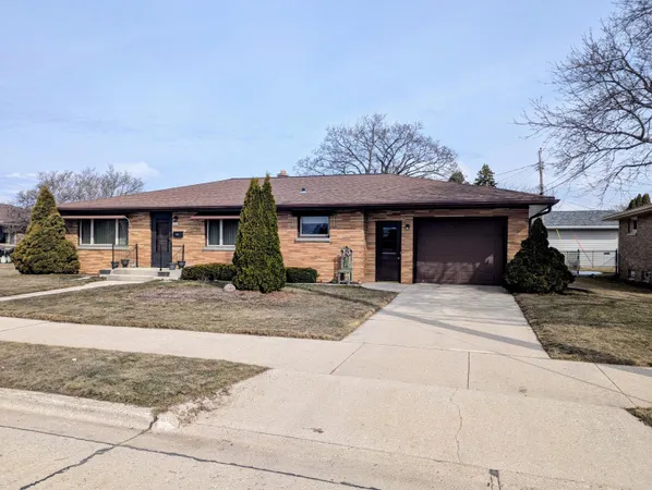 $285,000 | 1318 Humboldt Avenue, Sheboygan, WI 53081
