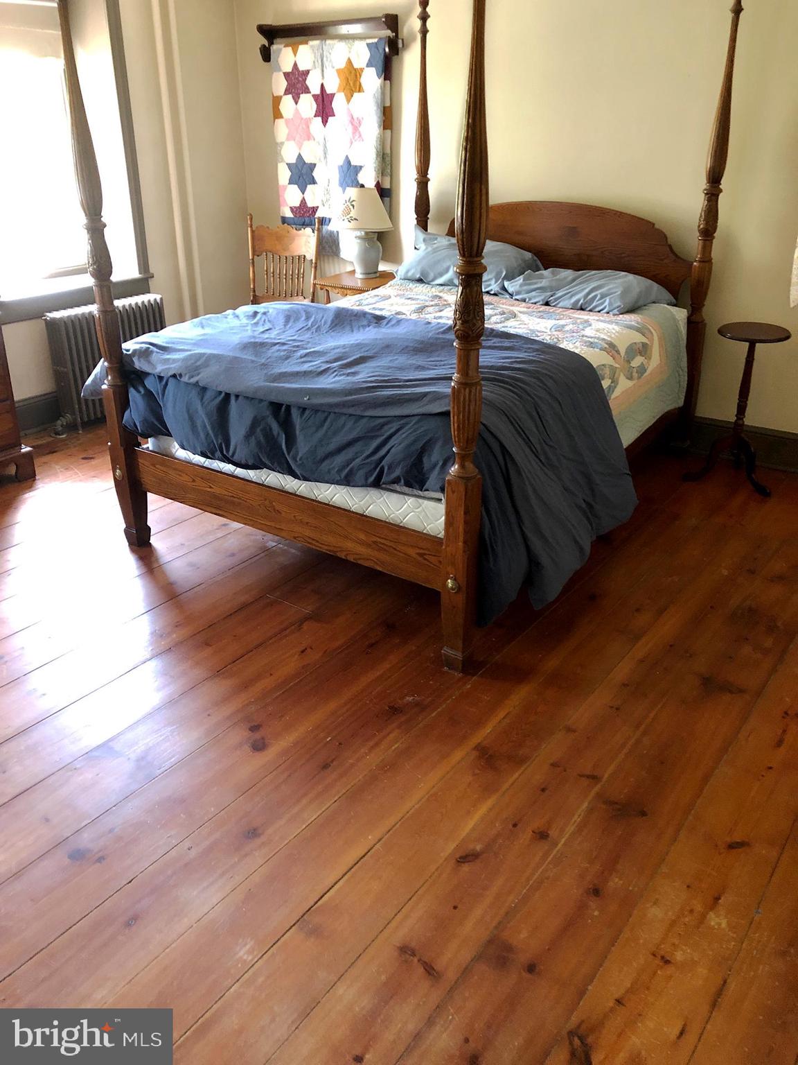401 McGlynn Road Warminster, PA 18974 - Photo 13 of 25 Master bedroom