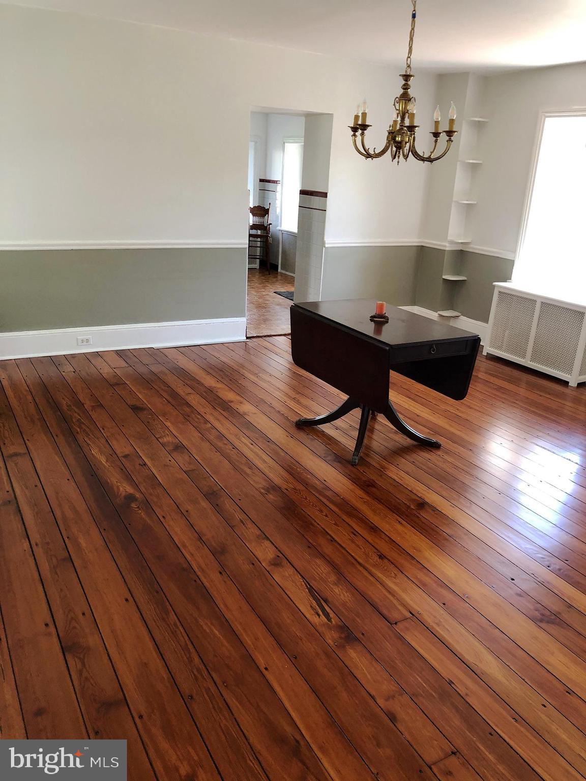 401 McGlynn Road Warminster, PA 18974 - Photo 10 of 25 Dining Room
