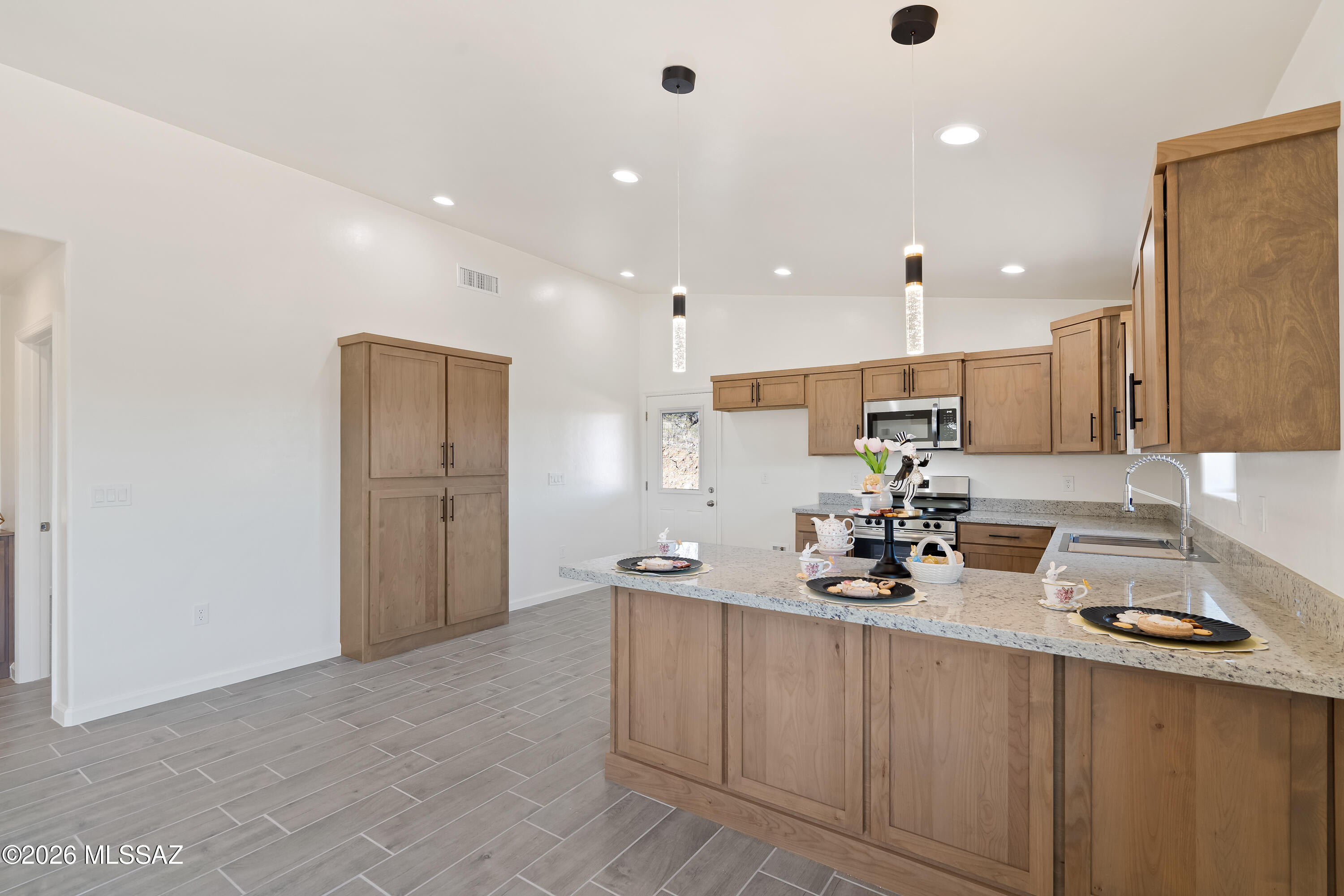 1651 Camino Escualo Rio Rico, AZ 85648 - Photo 7 of 12