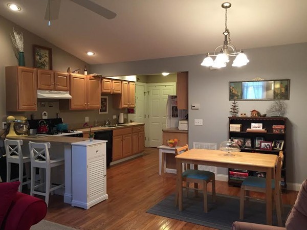 27 West Farms Road, Unit A Northampton, MA 01062 - Photo 5 of 17 Gallery Image 5