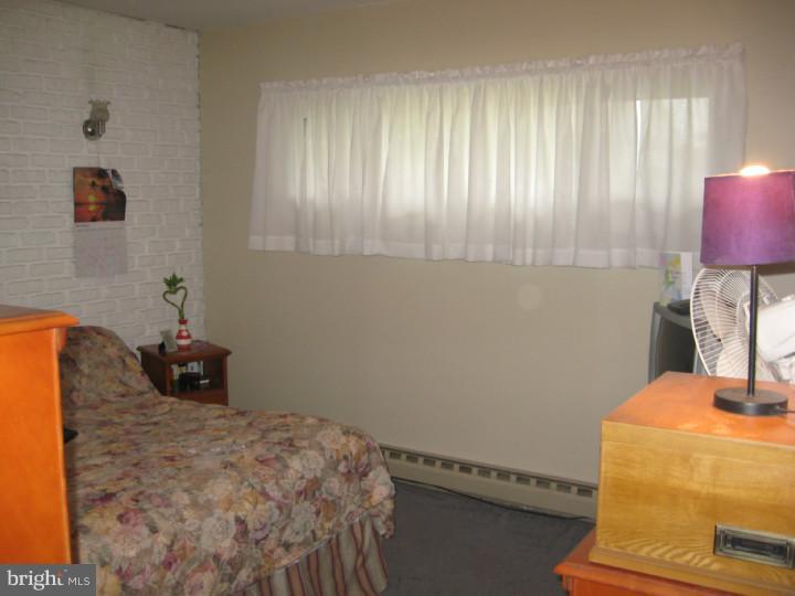 17 Canna Road Levittown, PA 19057 - Photo 16 of 19 Bedroom 3