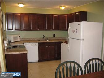 17 Canna Road Levittown, PA 19057 - Photo 6 of 19 Kitchen