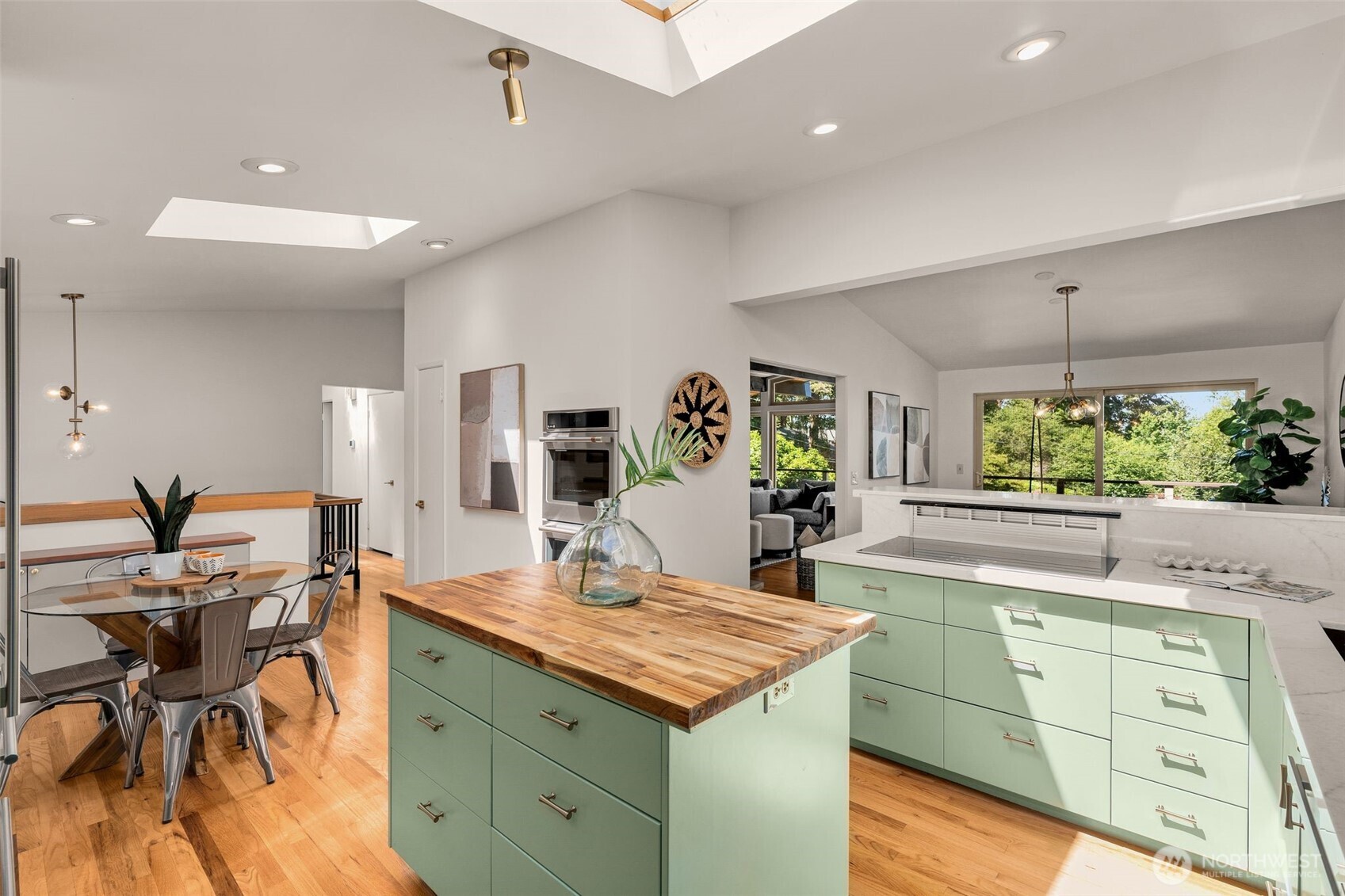 4000 Southwest Myrtle Street Seattle, WA 98136 - Photo 8 of 36