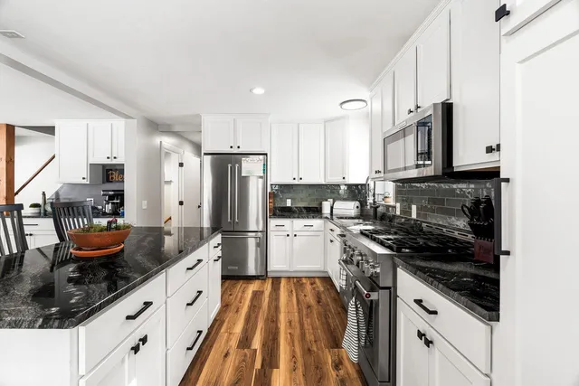 $560,000 | 200 Old Peterborough Road, Dublin, NH 03444