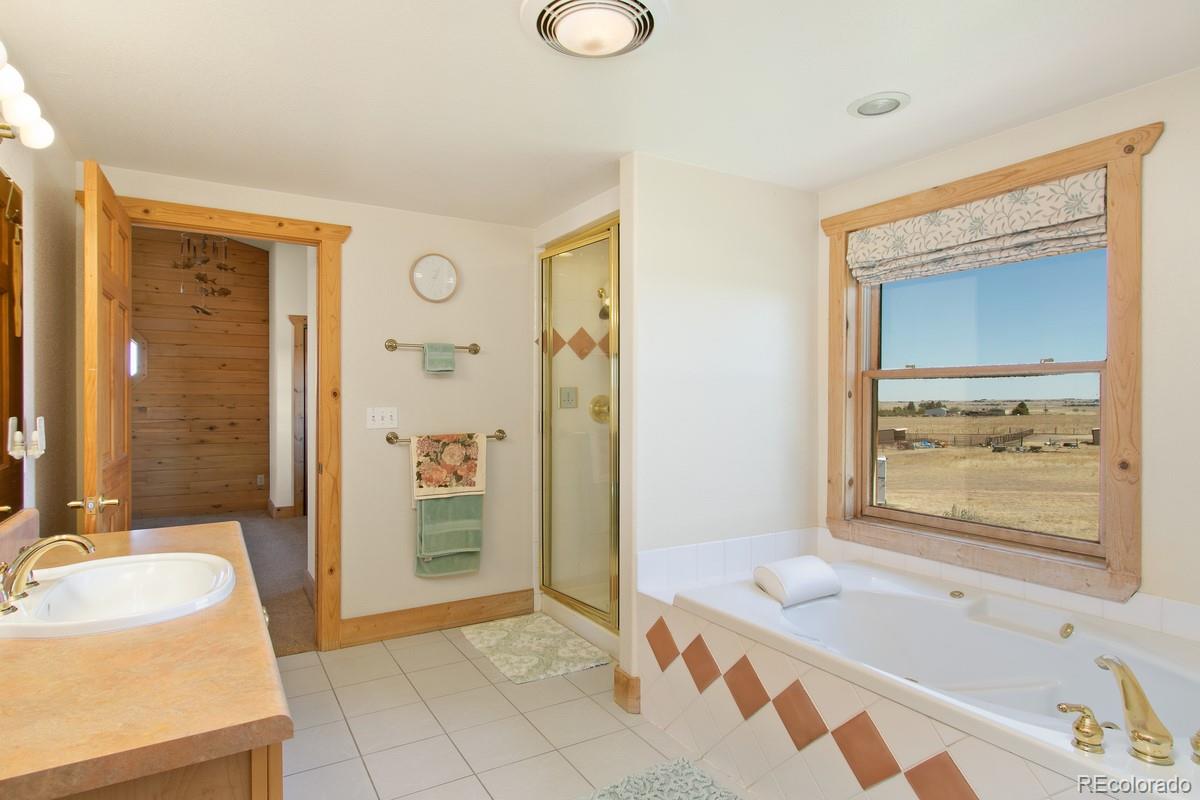 1090 South Quail Run Road Watkins, CO 80137 - Photo 31 of 37 Gallery Image 31