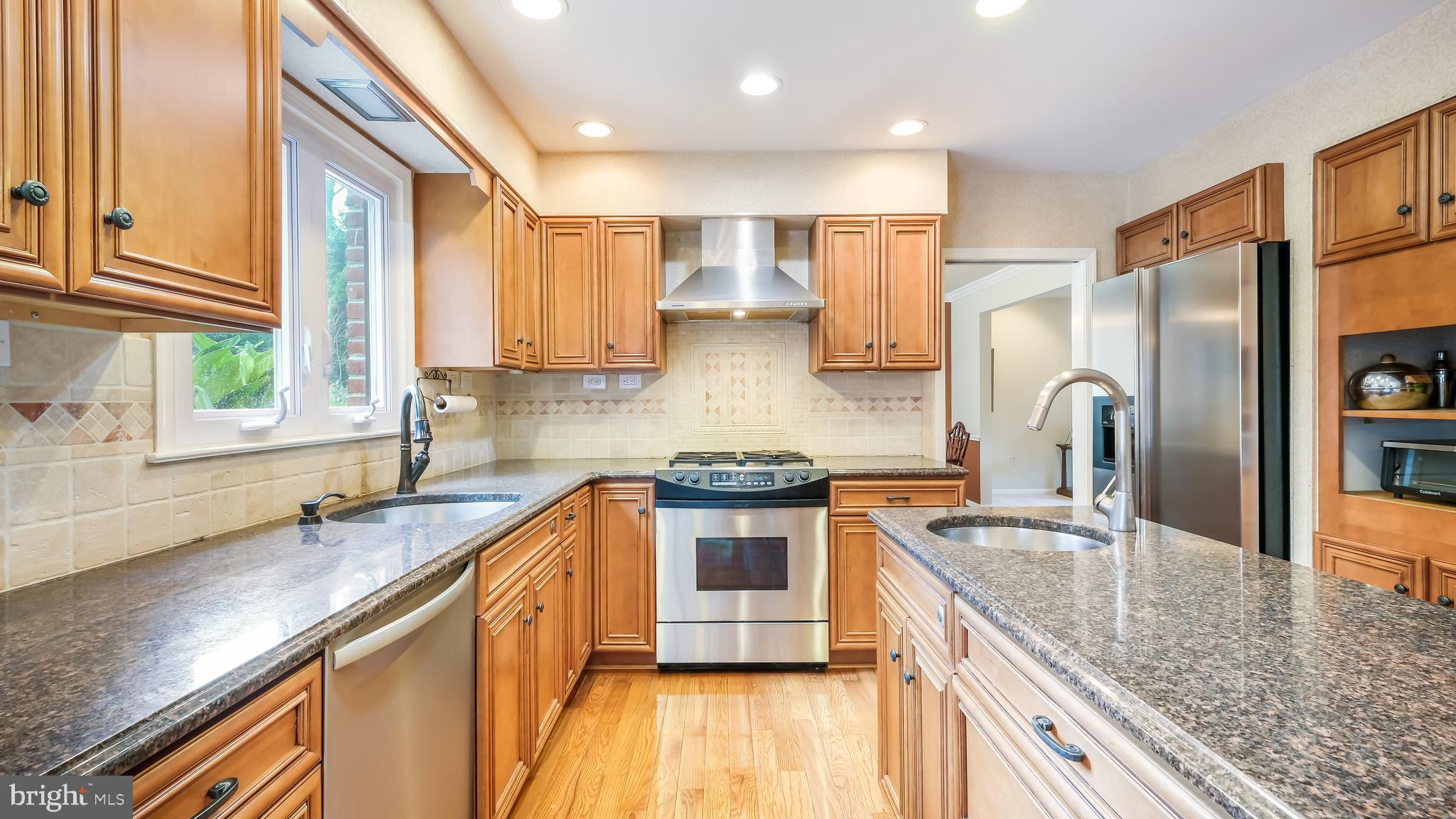 1254 Leedom Road Huntingdon Valley, PA 19006 - Photo 11 of 35 Stainless steel appliances