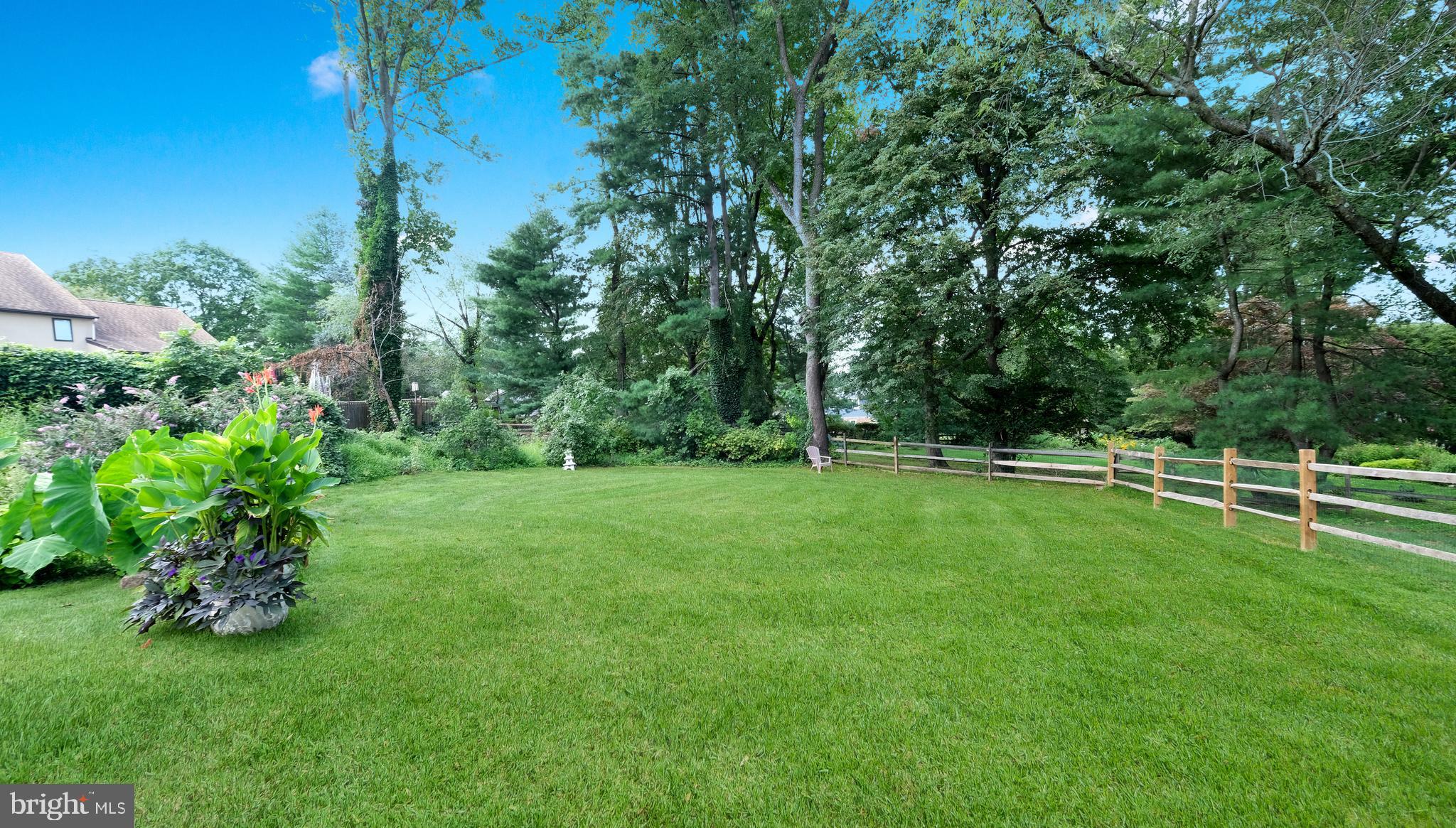 1254 Leedom Road Huntingdon Valley, PA 19006 - Photo 35 of 35 Large flat grassy area to play!