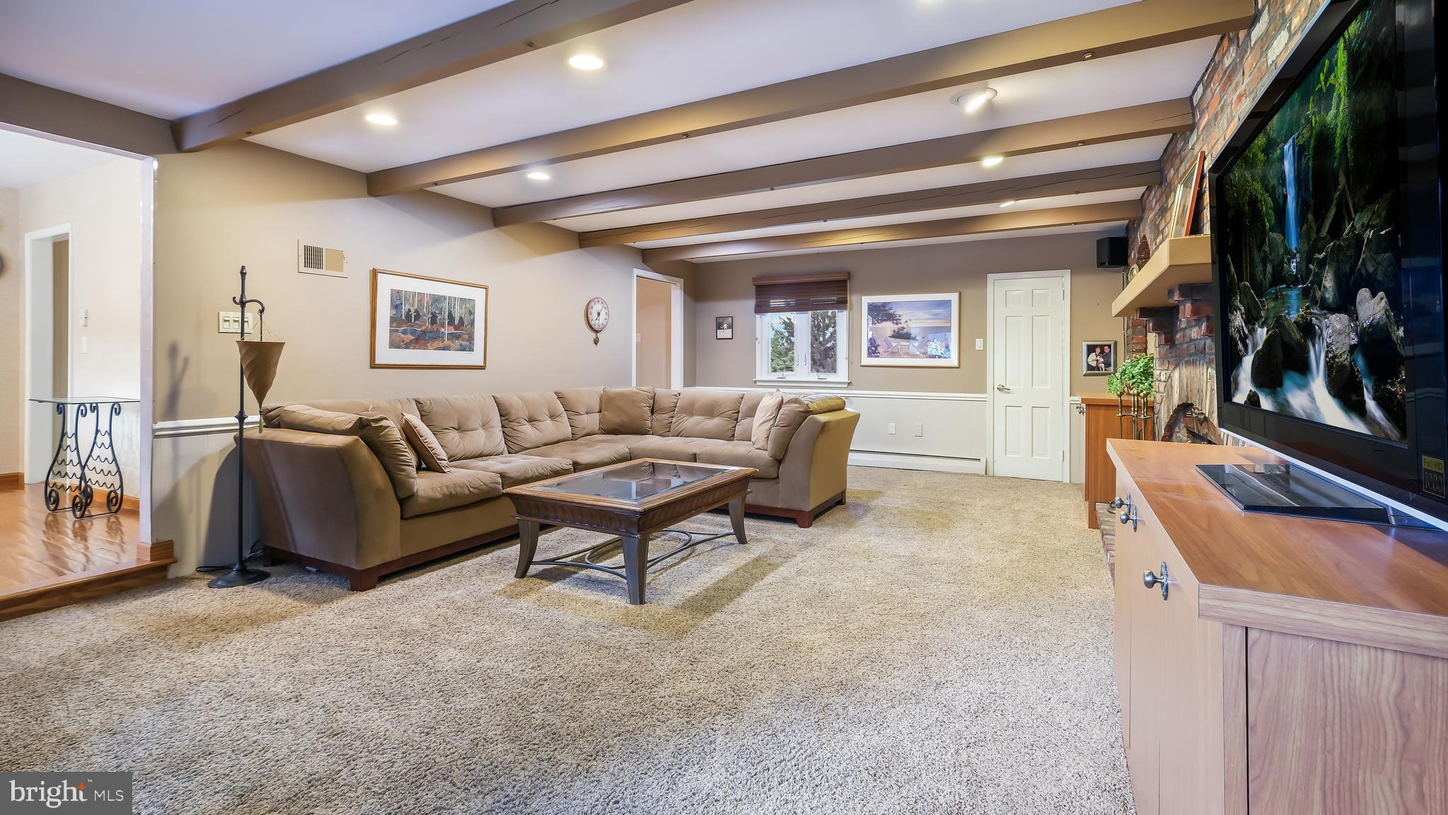1254 Leedom Road Huntingdon Valley, PA 19006 - Photo 5 of 35 Beamed ceilings