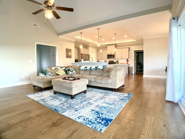 $2,700 | 585 Dexter Drive, Clarksville, TN 37043