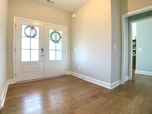 $2,700 | 585 Dexter Drive, Clarksville, TN 37043