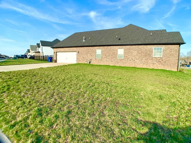 $2,700 | 585 Dexter Drive, Clarksville, TN 37043