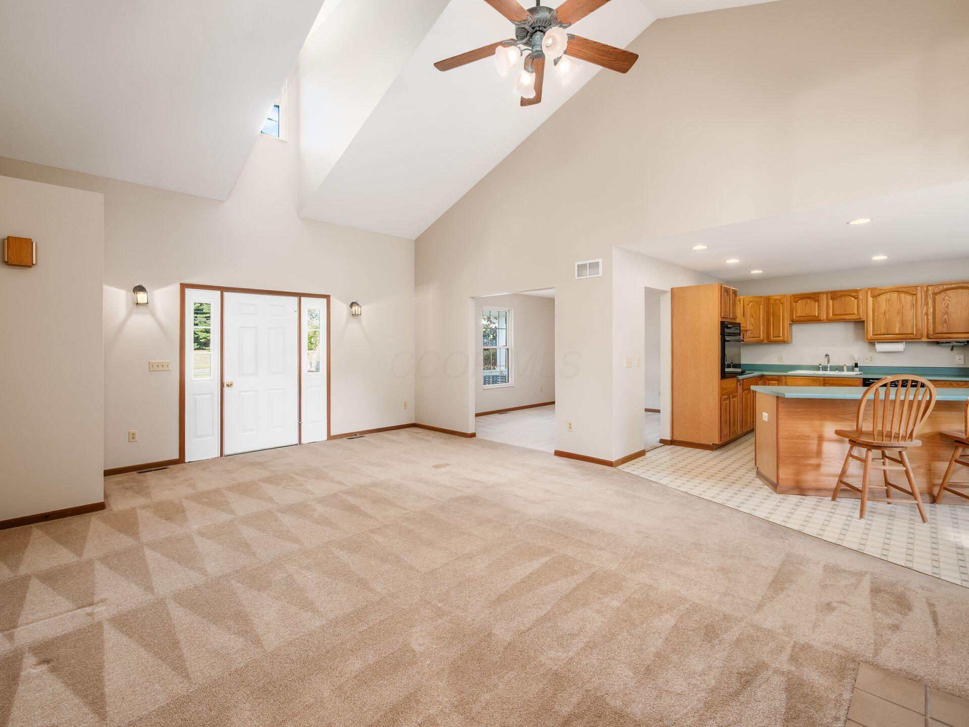 640 Curve Road Delaware, OH 43015 - Photo 11 of 60 010_32ce75d_C - 640 Curve 013