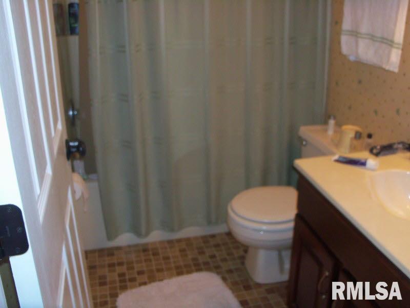 515 Battleford Road Harrisburg, IL 62946 - Photo 10 of 17 Gallery Image 10