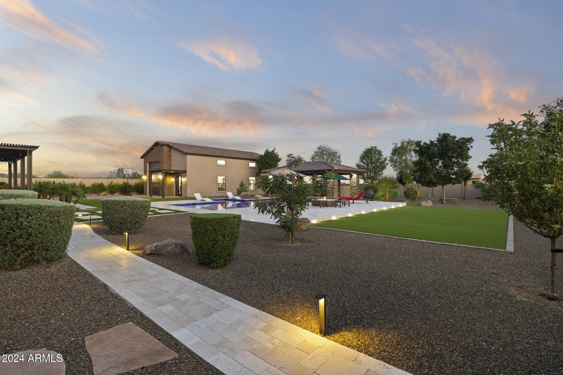 21 West Cloud Road Phoenix, AZ 85086 - Photo 78 of 97 1-175