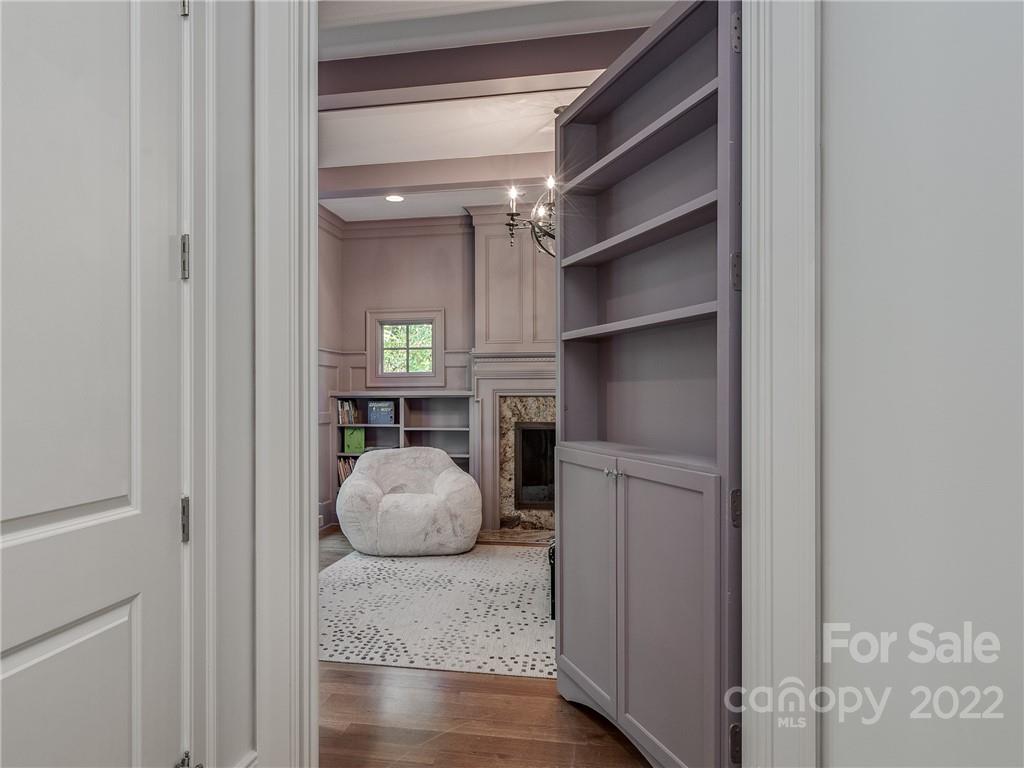14140 Claysparrow Road Charlotte, NC 28278 - Photo 20 of 48 a view of cabinets and window