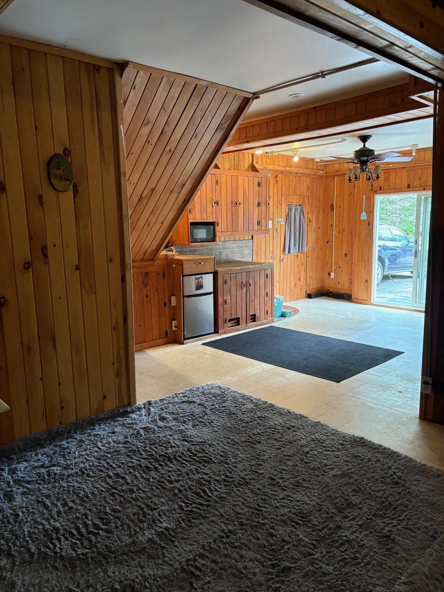 17 Gould Farm Road Hiram, ME 04041 - Photo 17 of 37 rooms for rent