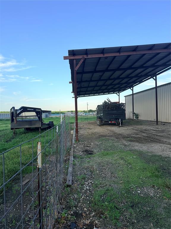 3472 North Masch Branch Road Denton, TX 76249 - Photo 9 of 17 a view of a backyard