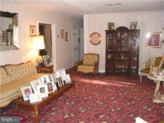 208 Fairway Road Ambler, PA 19002 - Photo 2 of 6 Gallery Image 2