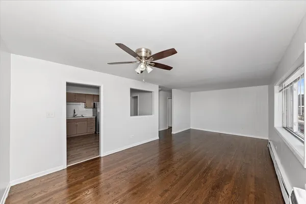 $1,450 | 600 McKinley Avenue, Unit 210, Mundelein, IL 60060