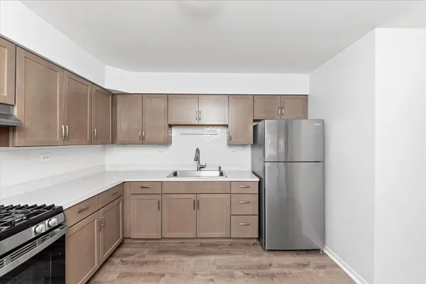 $1,450 | 600 McKinley Avenue, Unit 210, Mundelein, IL 60060