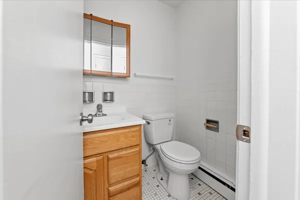 $1,450 | 600 McKinley Avenue, Unit 210, Mundelein, IL 60060