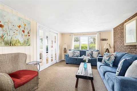 $895,000 | 20 Saltaire Avenue, Narragansett, RI 02882