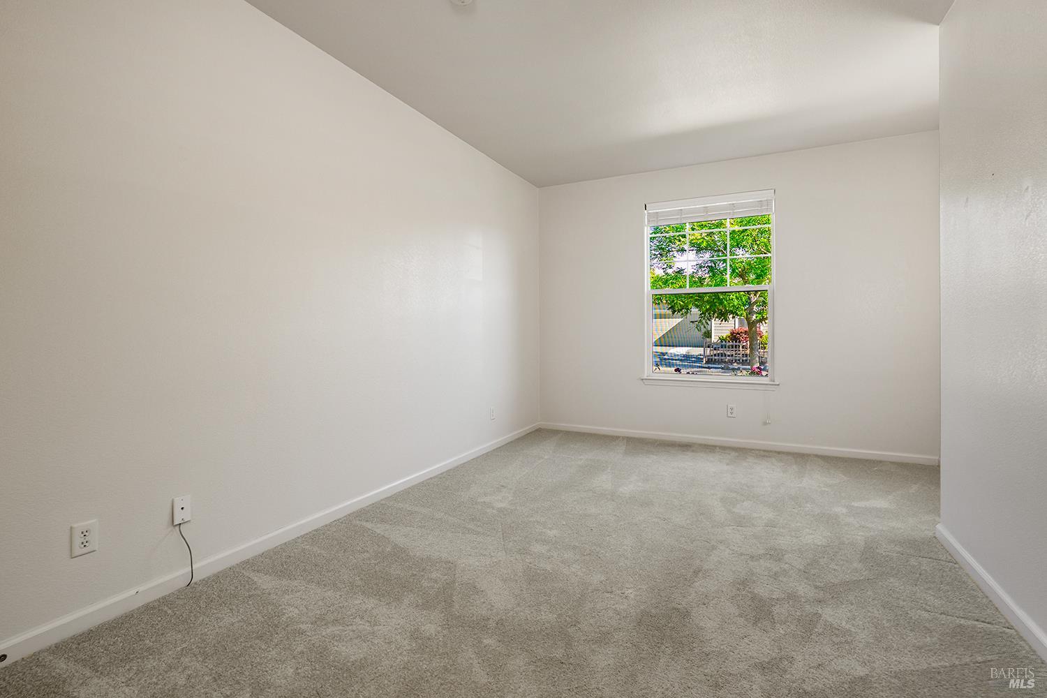 1707 St Anthony Way Santa Rosa, CA 95404 - Photo 18 of 33
