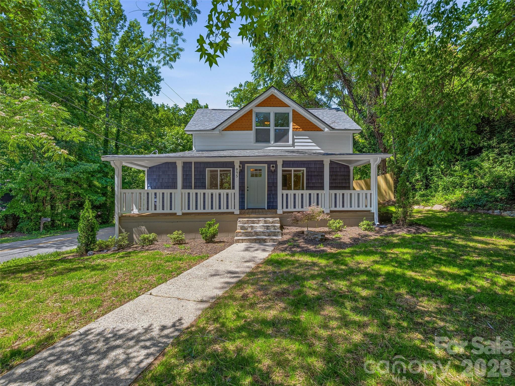 895 North Trade Street Tryon, NC 28782 - Photo 2 of 45