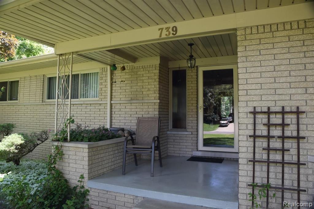 739 Wilwood Road Rochester Hills, MI 48309 - Photo 4 of 99