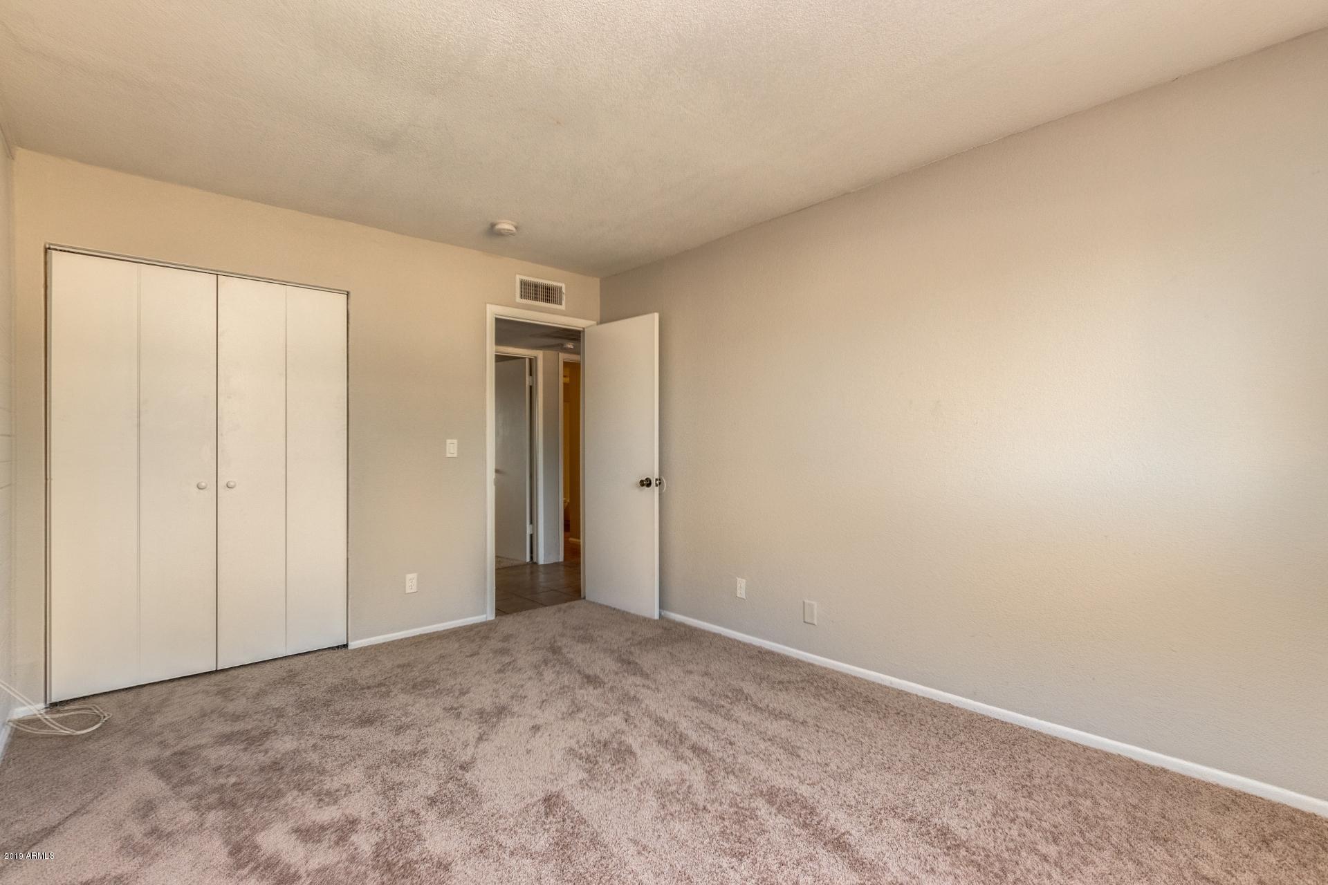 1827 West Vineyard Road Phoenix, AZ 85041 - Photo 11 of 21 0012-Vineyard (12)