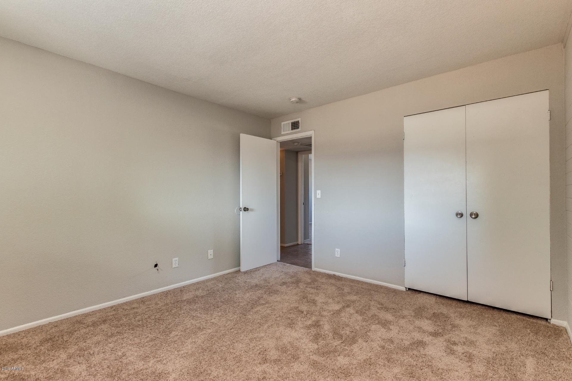 1827 West Vineyard Road Phoenix, AZ 85041 - Photo 14 of 21 0015-Vineyard (14)