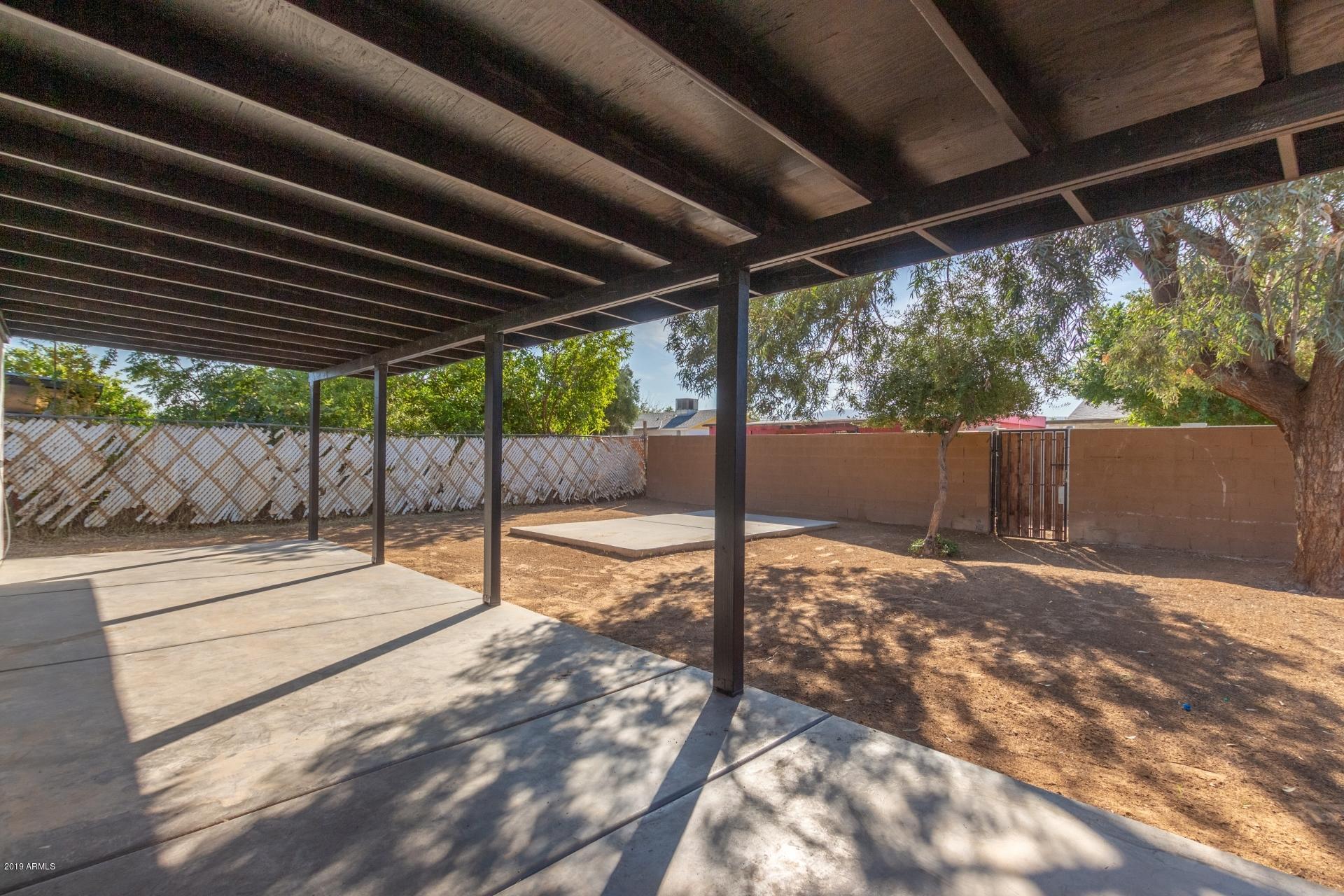 1827 West Vineyard Road Phoenix, AZ 85041 - Photo 17 of 21 0018-Vineyard (19)