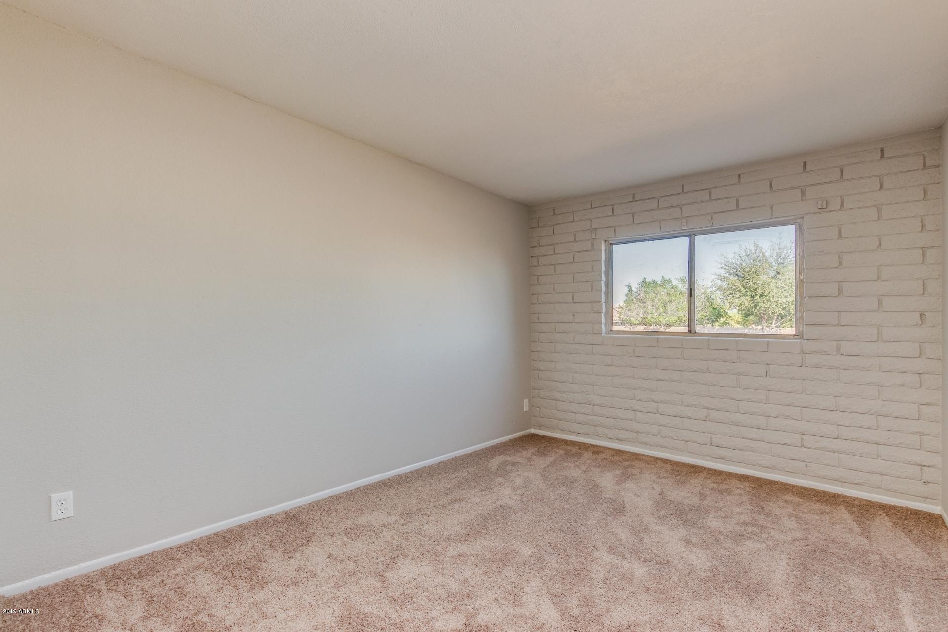 1827 West Vineyard Road Phoenix, AZ 85041 - Photo 8 of 21 0009-Vineyard (9)