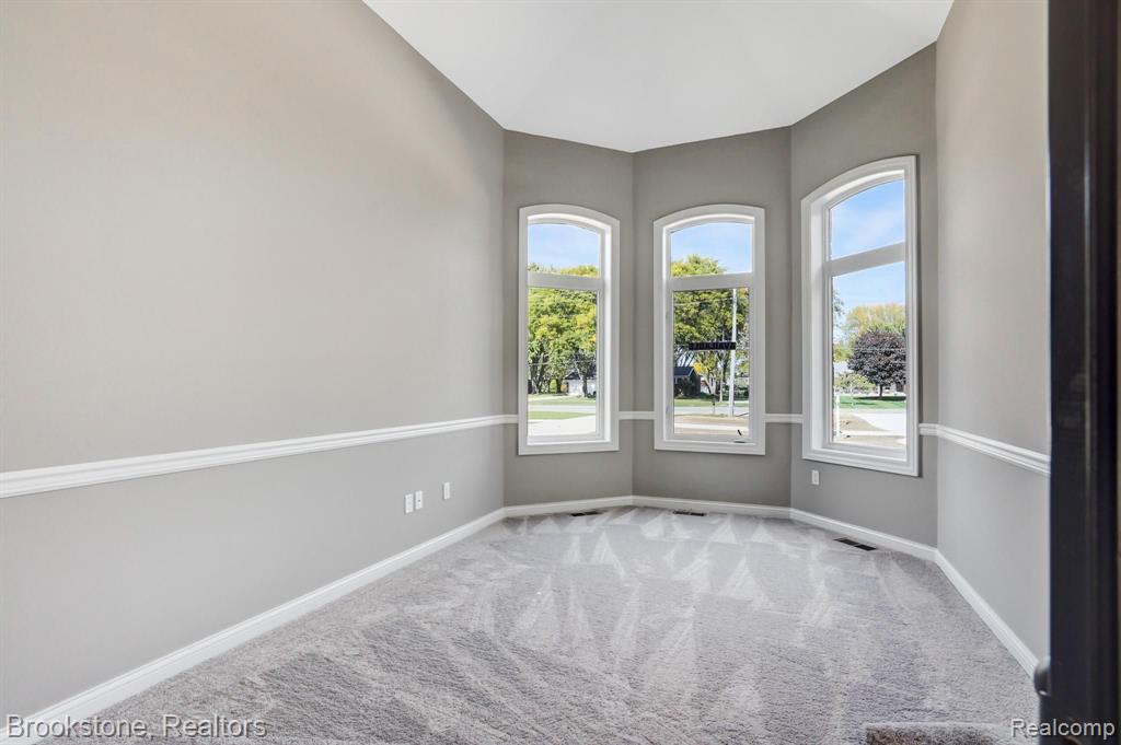 18204 22 Mile Road Macomb, MI 48044 - Photo 19 of 43