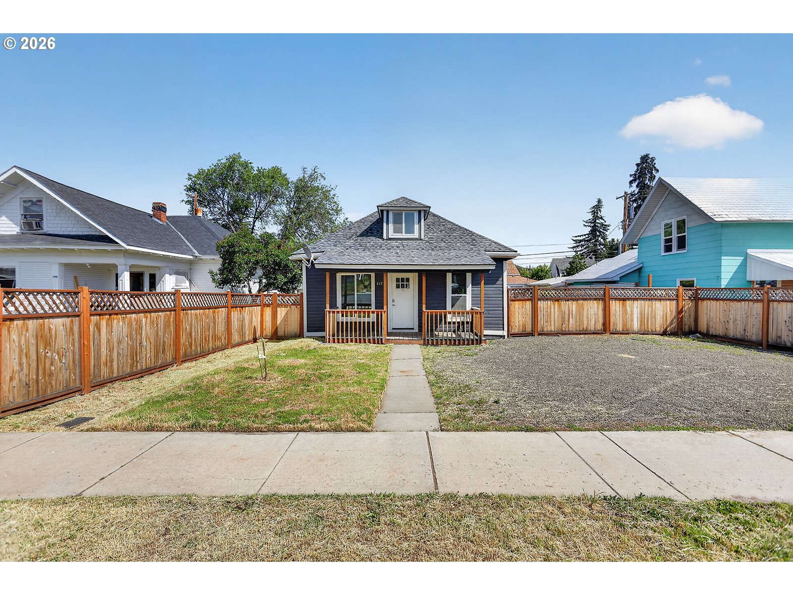 417 East Court Street Goldendale, WA 98620 - Photo 2 of 38