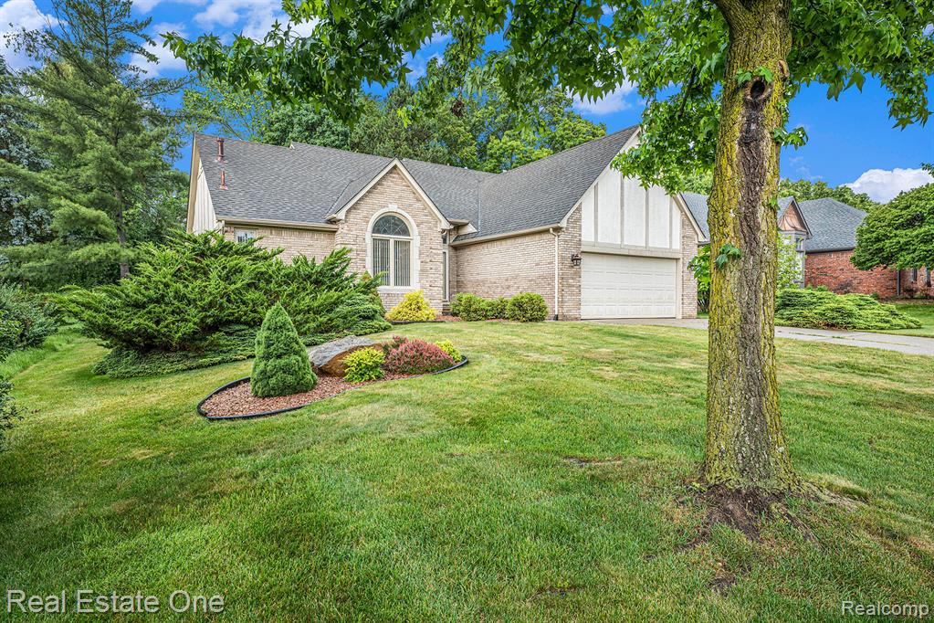 2184 Reagan Drive Rochester Hills, MI 48309 - Photo 5 of 28