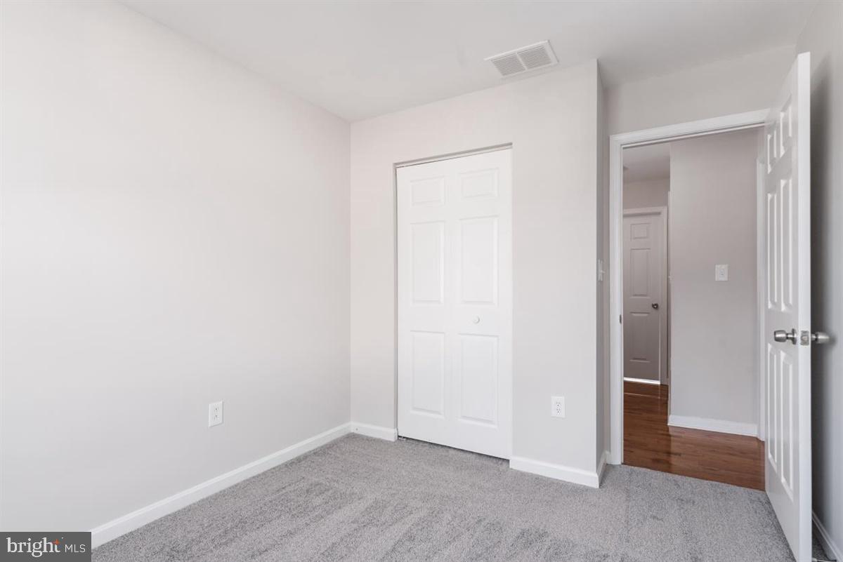7829 East Shore Road Pasadena, MD 21122 - Photo 22 of 38
